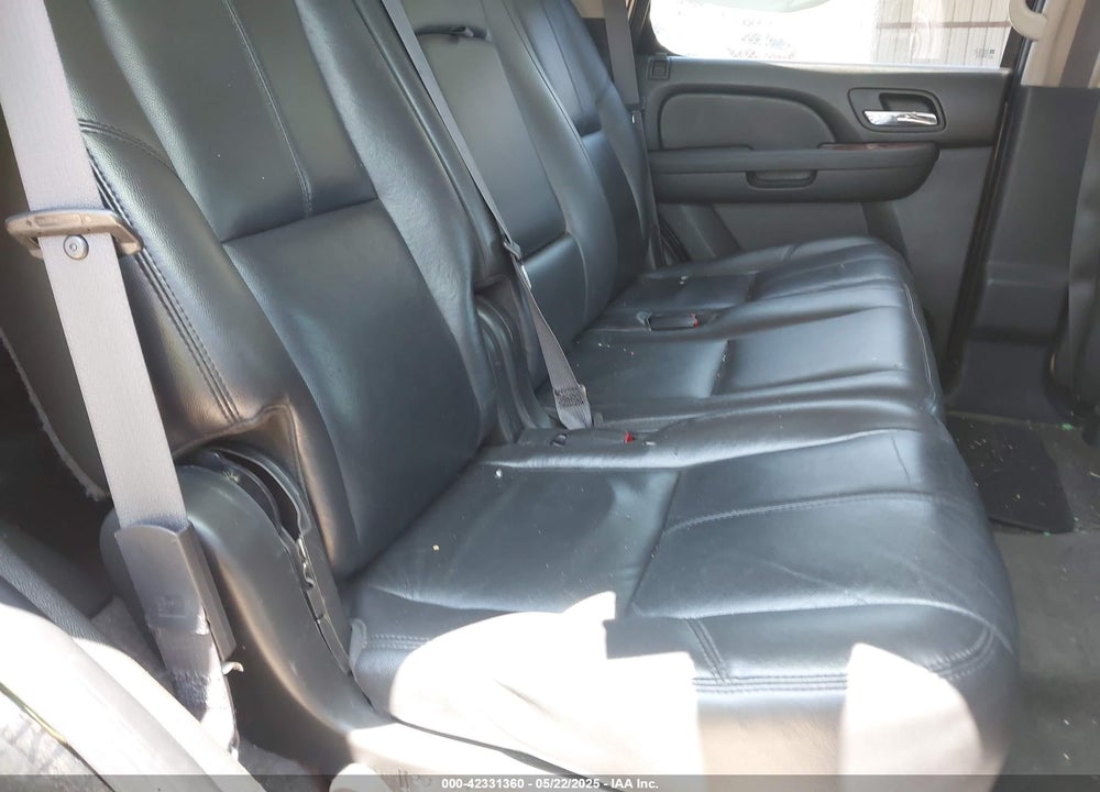 2011 CHEVROLET TAHOE LT VIN: 1GNSCBE07BR191474