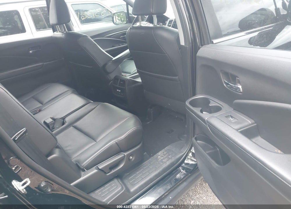 2018 HONDA PILOT EX-L VIN: 5FNYF6H53JB009282