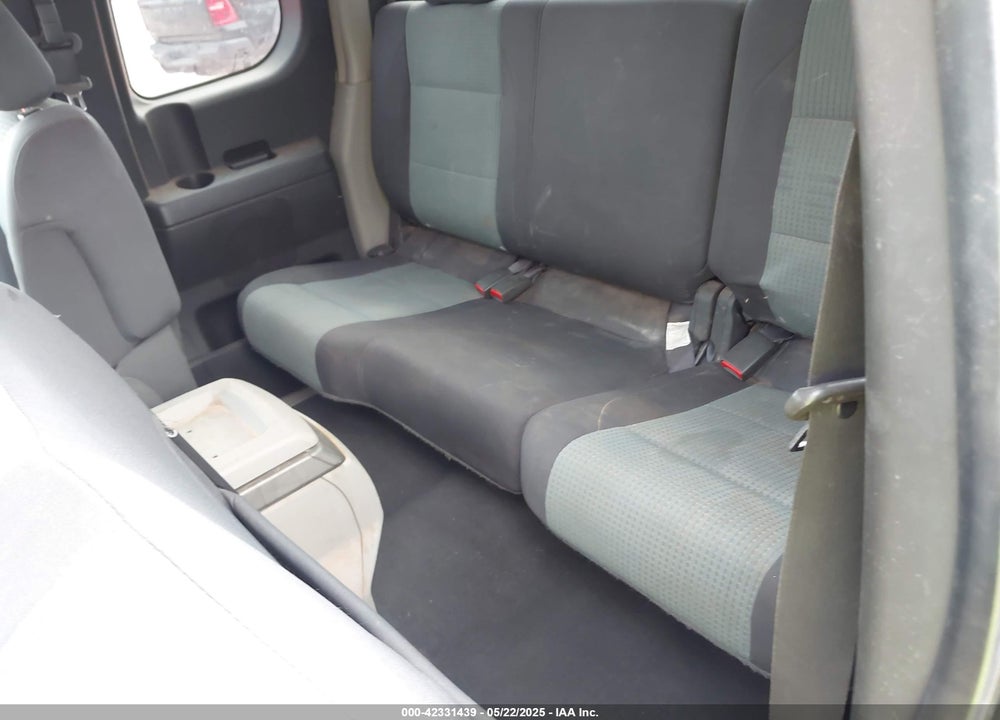 2004 NISSAN TITAN SE VIN: 1N6AA06A84N509051