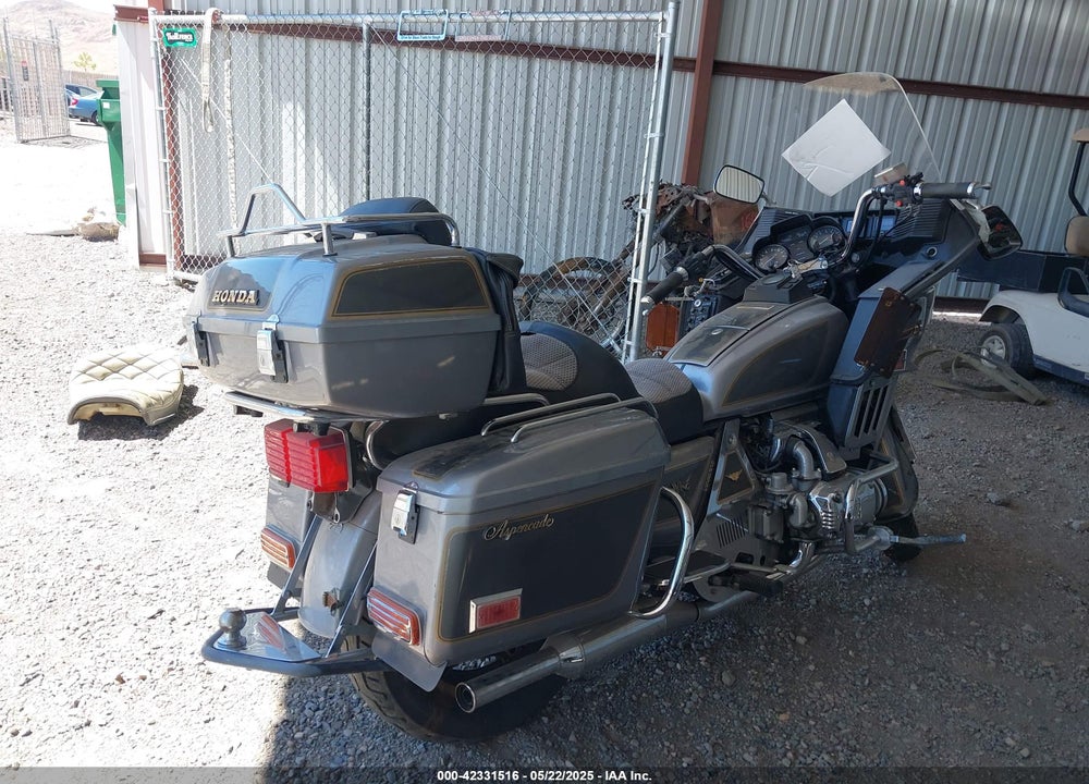 1982 HONDA GL1100 A VIN: 1HFSC022XCA215503