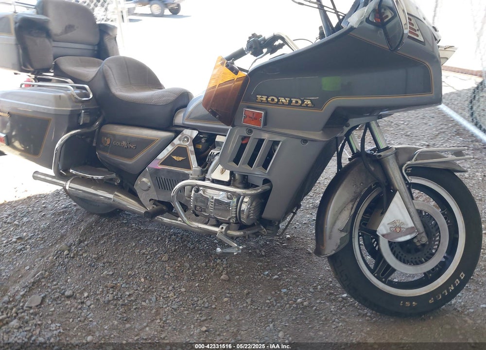 1982 HONDA GL1100 A VIN: 1HFSC022XCA215503