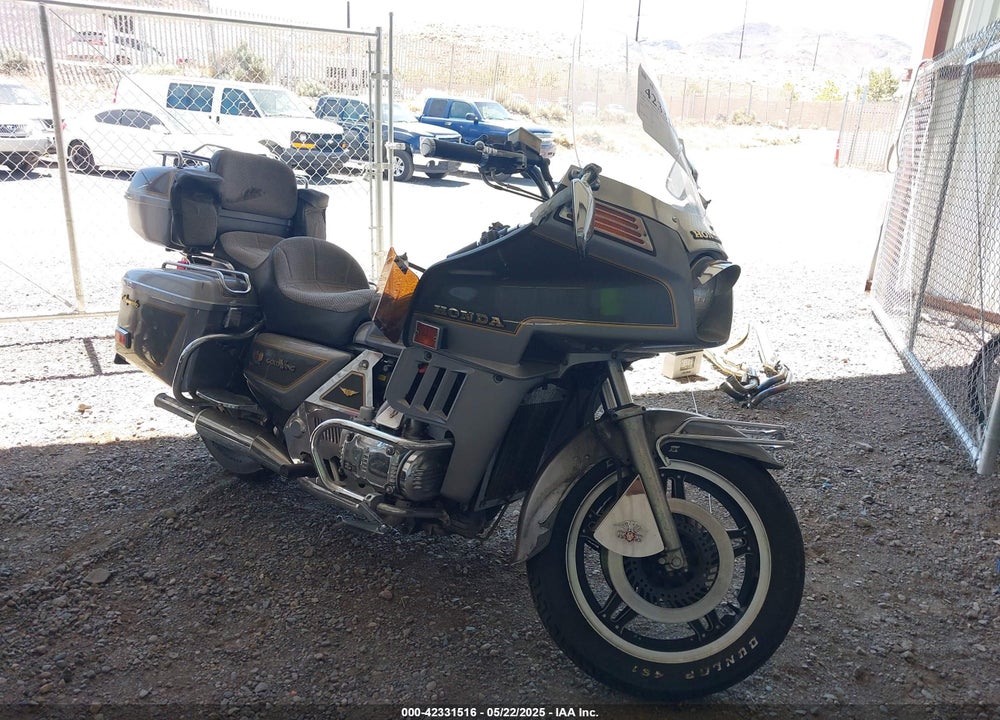 1982 HONDA GL1100 A VIN: 1HFSC022XCA215503