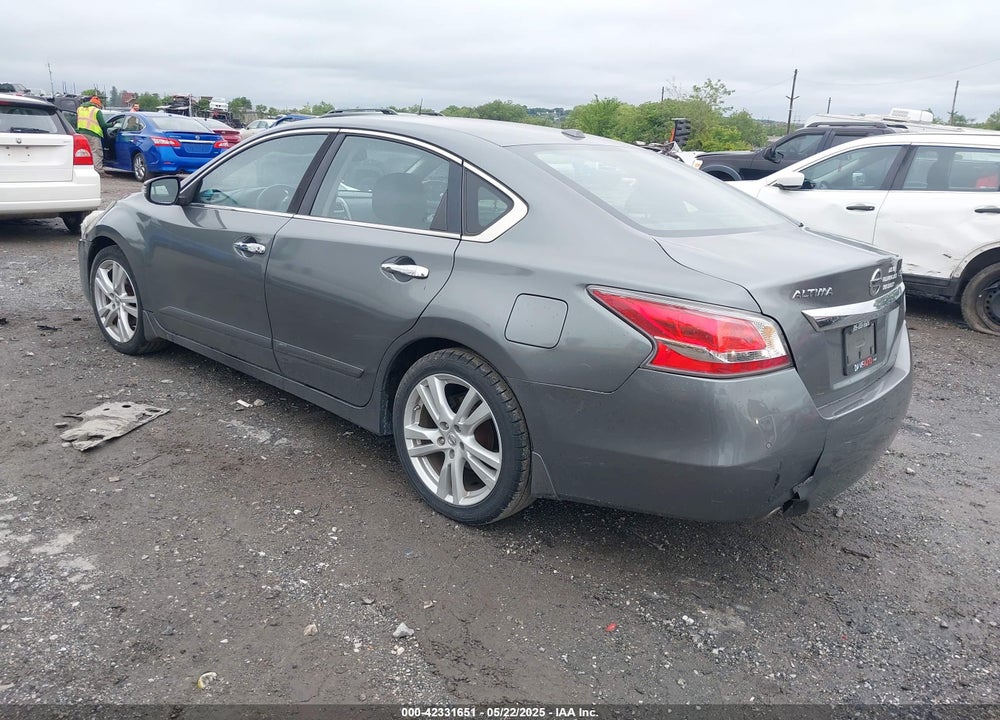 2015 NISSAN ALTIMA VIN: 1N4BL3AP8FC581581