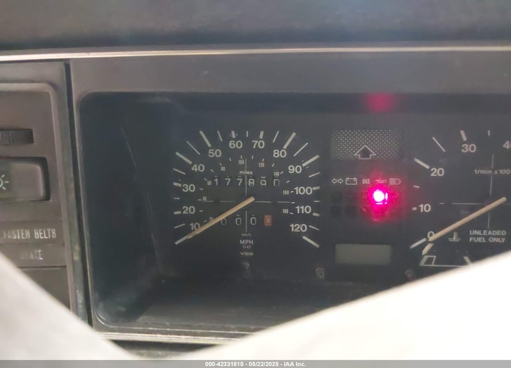 1987 VOLKSWAGEN CABRIOLET VIN: WVWCA015XHK010619