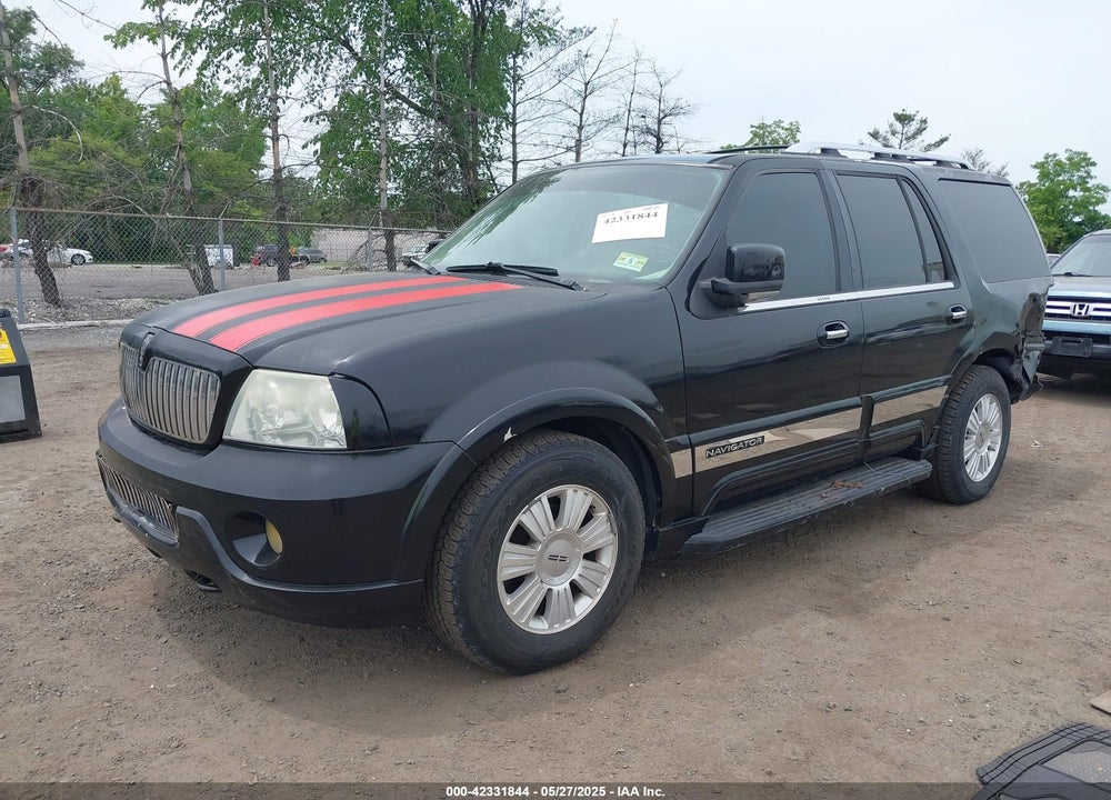 2003 LINCOLN NAVIGATOR VIN: 5LMFU28R13LJ43211