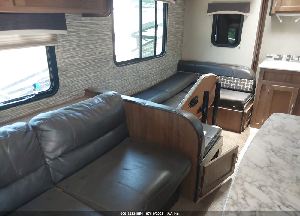 2019 GULFSTREAM KINGSPORT 276BHS VIN: 1NL1G3220K1132991