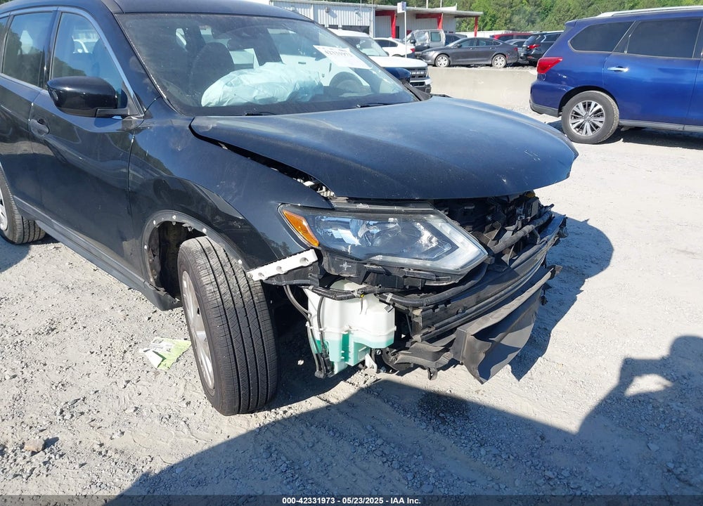 2019 NISSAN ROGUE VIN: 5N1AT2MT2KC768720