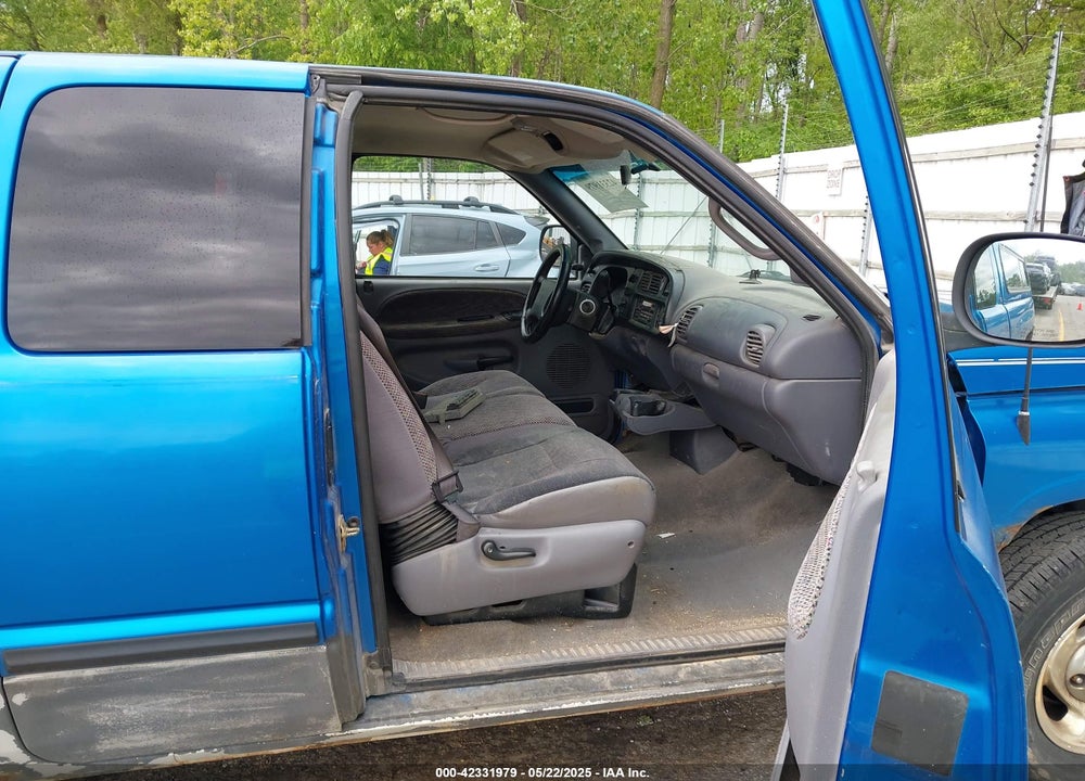 1998 DODGE RAM 1500 ST VIN: 3B7HC13Z6WG226848