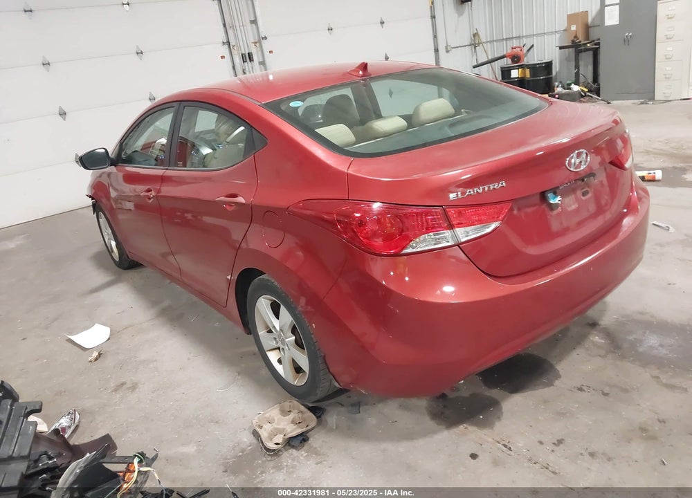 2013 HYUNDAI ELANTRA VIN: KMHDH4AE8DU729756
