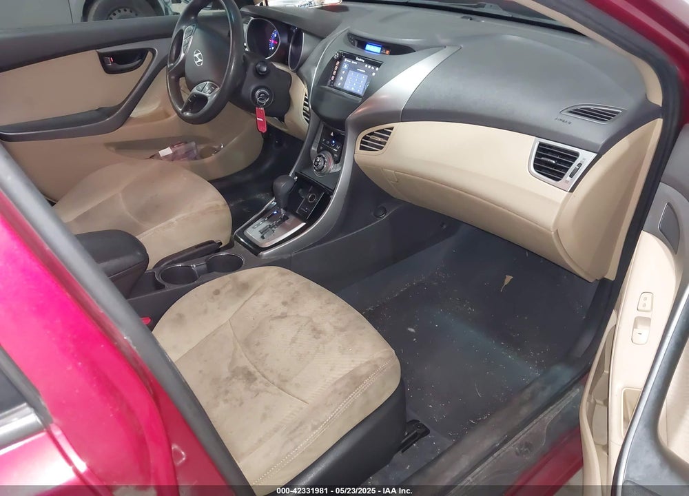 2013 HYUNDAI ELANTRA VIN: KMHDH4AE8DU729756