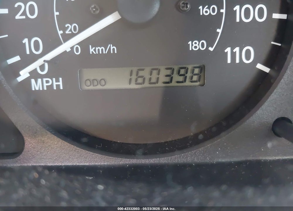 2002 TOYOTA COROLLA LE VIN: 2T1BR12E82C563349