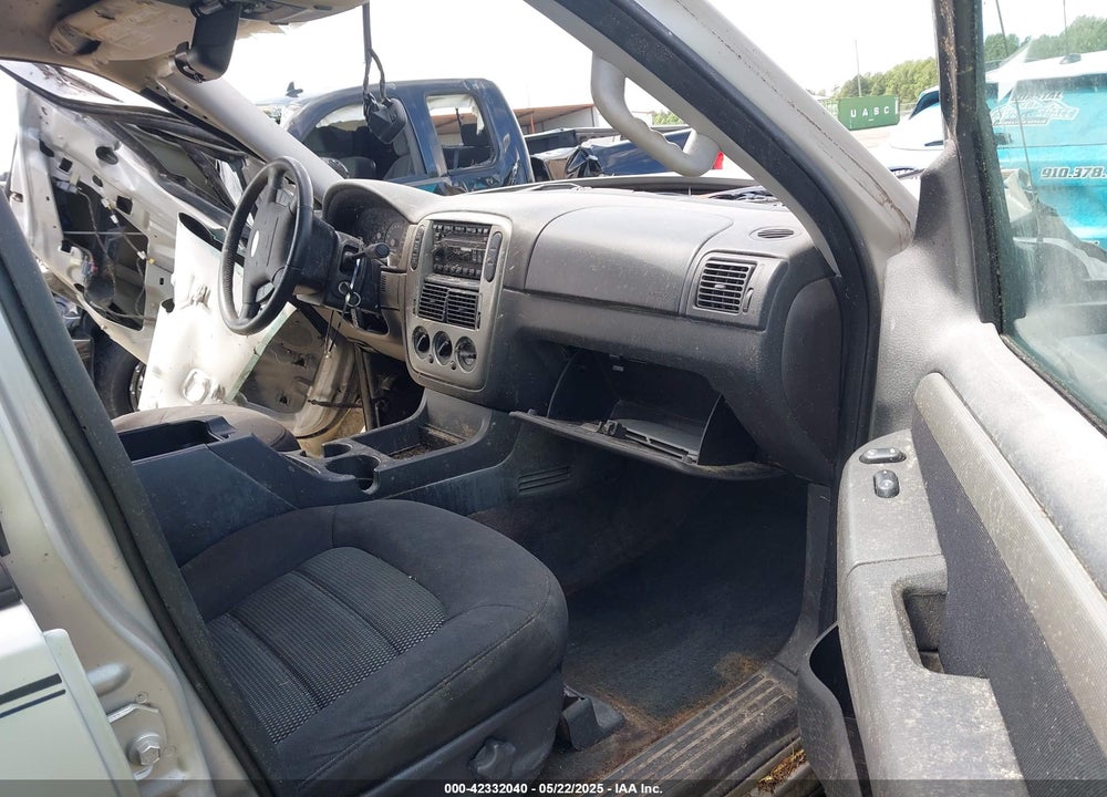 2003 FORD EXPLORER NBX/XLT VIN: 1FMZU73W53ZA27307