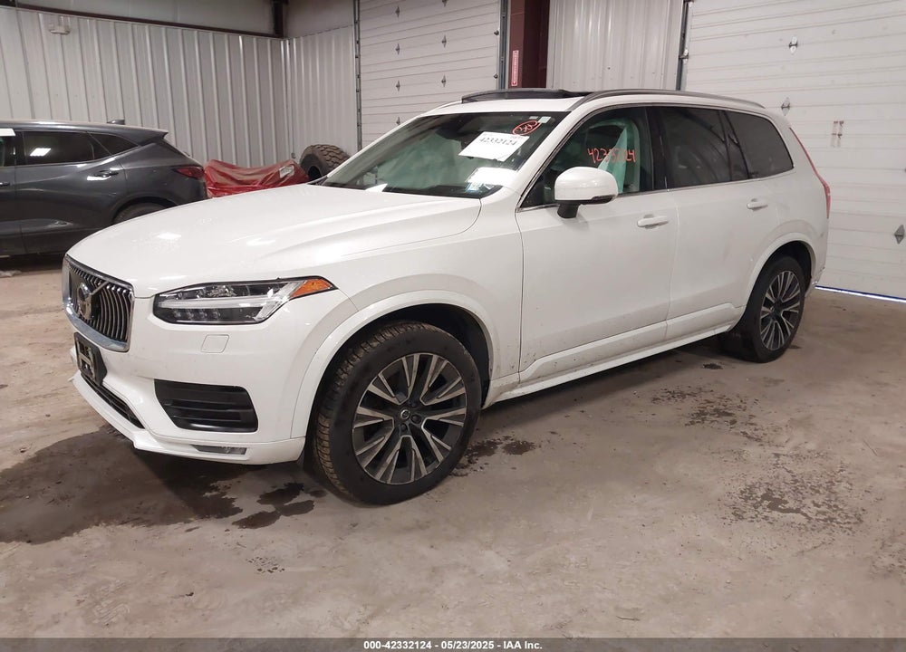 2022 VOLVO XC90 T6 MOMENTUM 6 PASSENGER VIN: YV4A221KXN1803066
