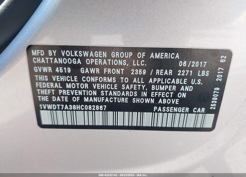 2017 VOLKSWAGEN PASSAT VIN: 1VWDT7A38HC082867