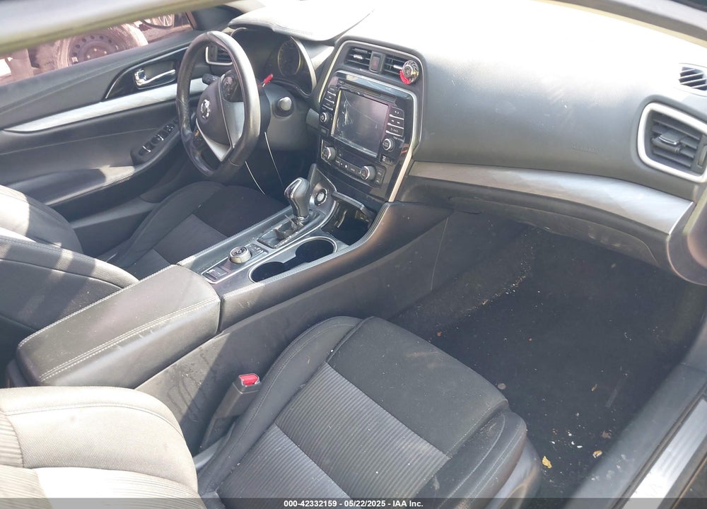 2017 NISSAN MAXIMA VIN: 1N4AA6AP4HC377950