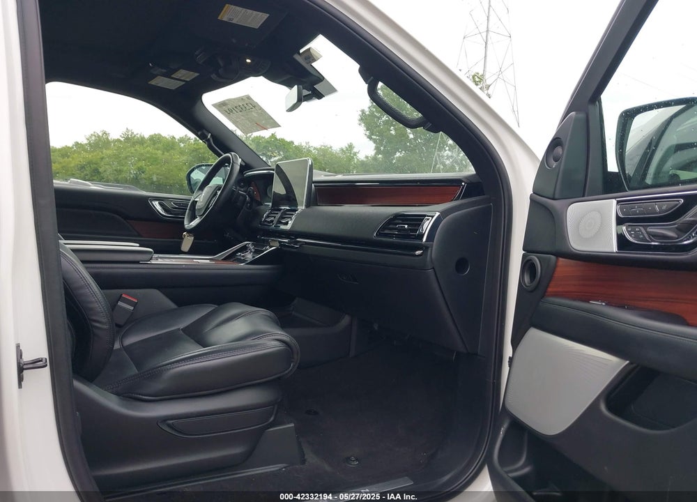 2020 LINCOLN NAVIGATOR VIN: 5LMJJ2LT7LEL22136