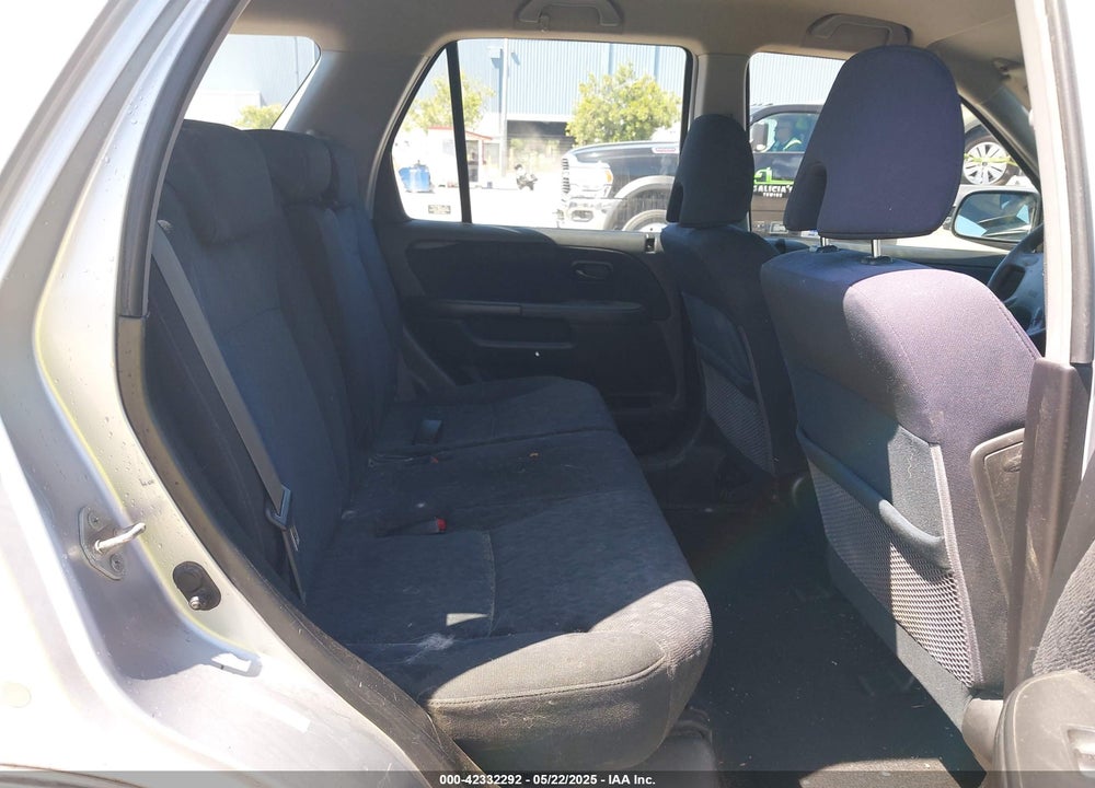 2006 HONDA CR-V LX VIN: JHLRD68526C022803