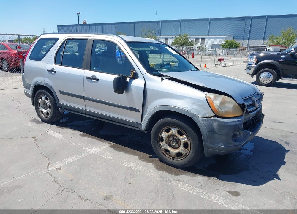 2006 HONDA CR-V LX VIN: JHLRD68526C022803
