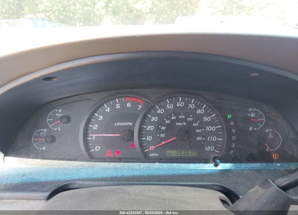 2005 TOYOTA TUNDRA SR5 V8 VIN: 5TBDT44105S476233