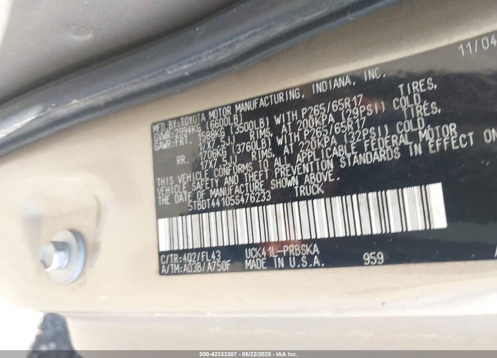 2005 TOYOTA TUNDRA SR5 V8 VIN: 5TBDT44105S476233