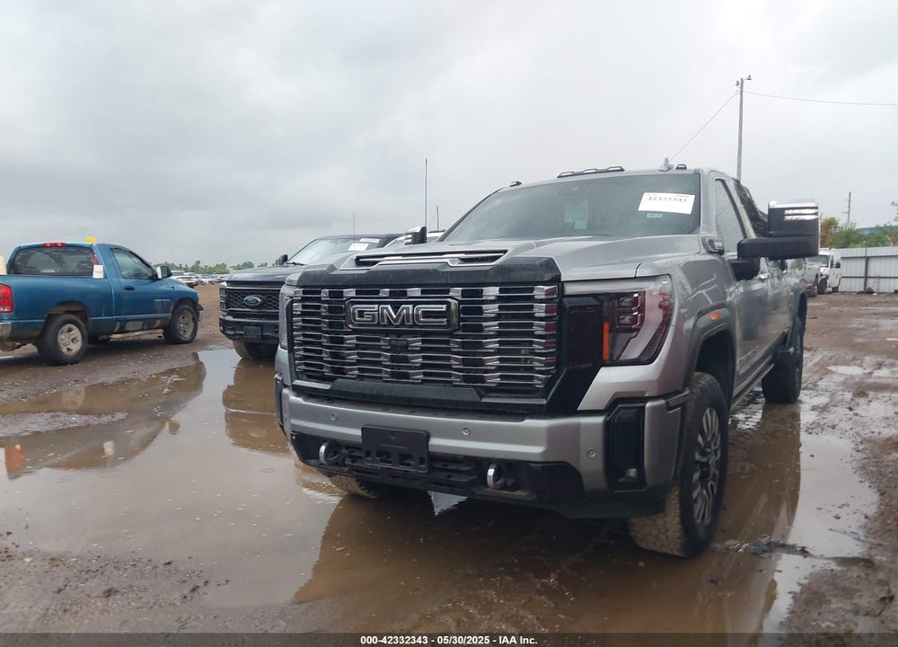 2025 GMC SIERRA 2500HD 4WD  STANDARD BED DENALI ULTIMATE VIN: 1GT4UXEY7SF104269