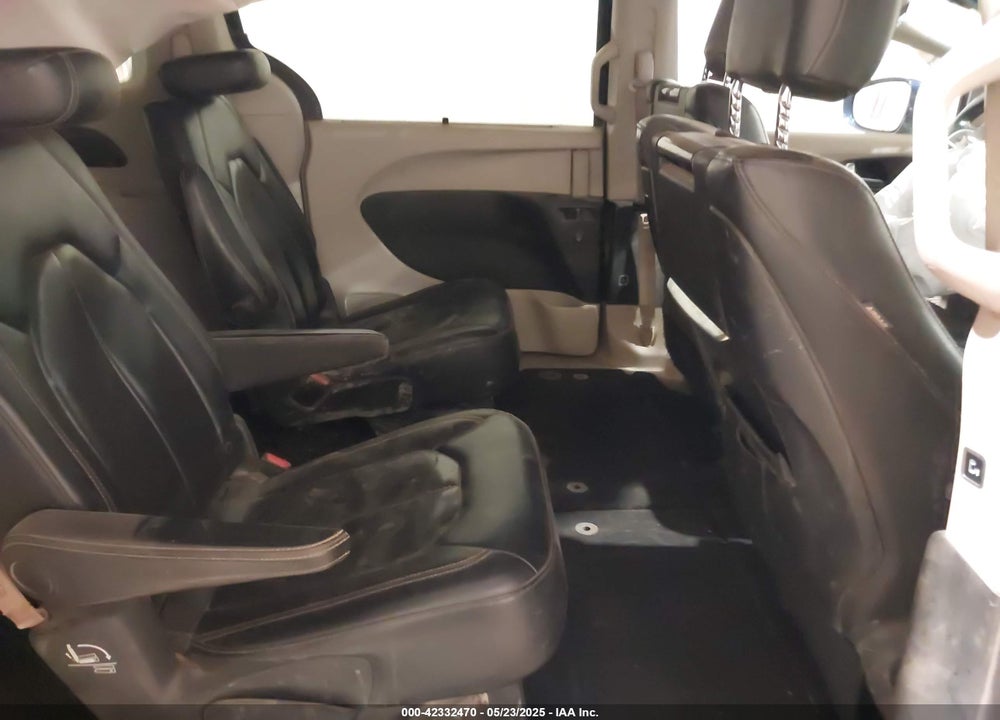 2017 CHRYSLER PACIFICA TOURING L PLUS VIN: 2C4RC1EG8HR578455
