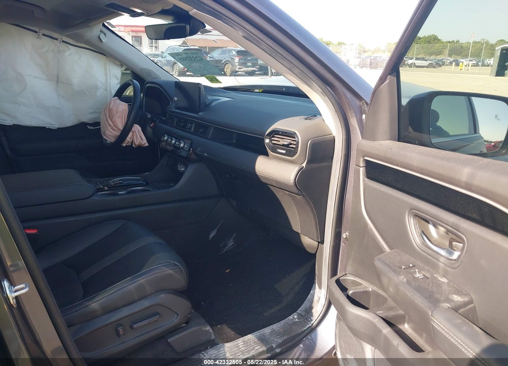 2025 HONDA PILOT TOURING VIN: 5FNYG2H72SB014420