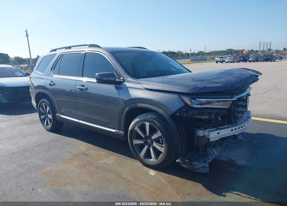 2025 HONDA PILOT TOURING VIN: 5FNYG2H72SB014420