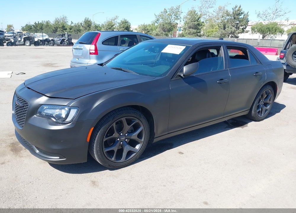 2020 CHRYSLER 300 VIN: 2C3CCABG4LH194721