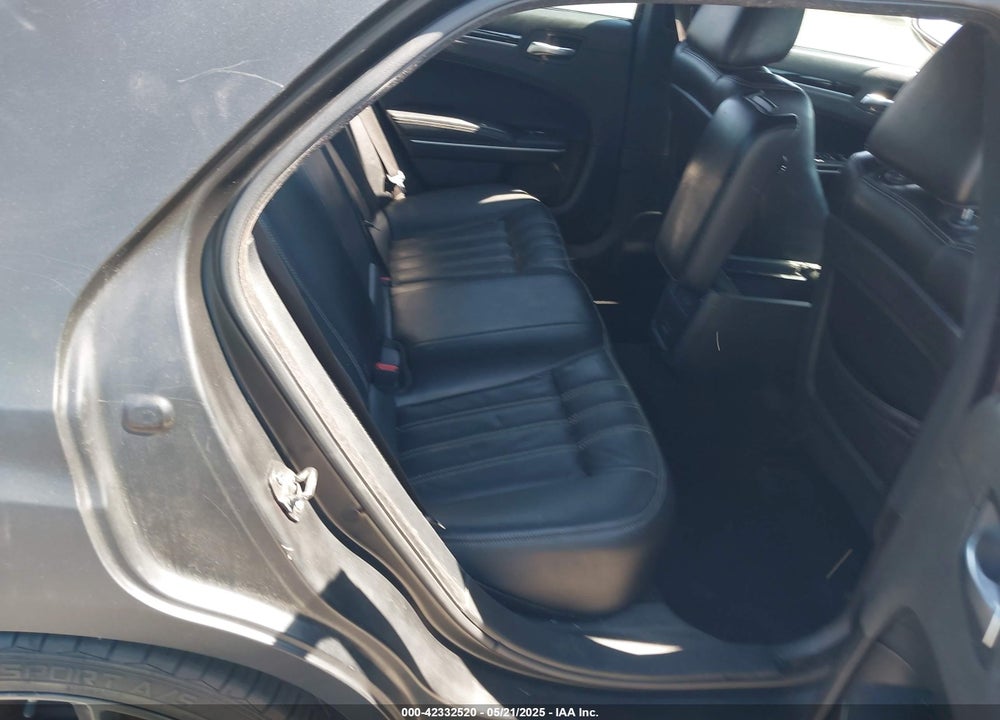 2020 CHRYSLER 300 VIN: 2C3CCABG4LH194721