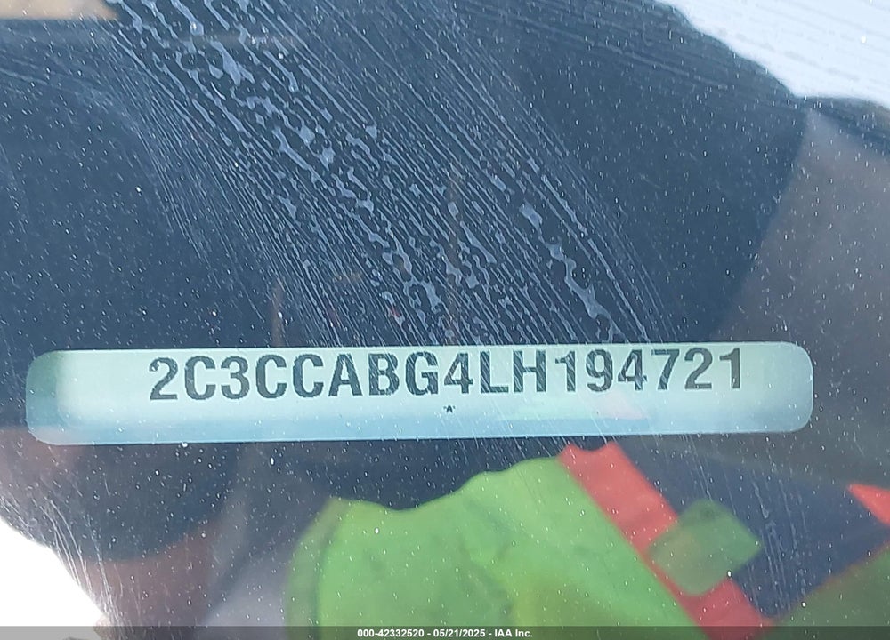 2020 CHRYSLER 300 VIN: 2C3CCABG4LH194721