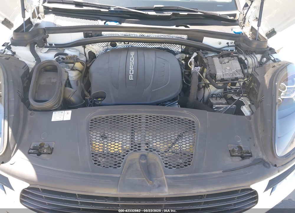 2021 PORSCHE MACAN VIN: WP1AA2A51MLB00523