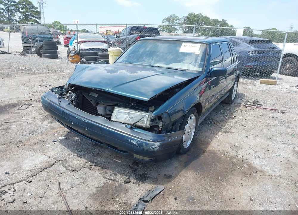 1998 VOLVO S90 VIN: YV1KS9605W1128293