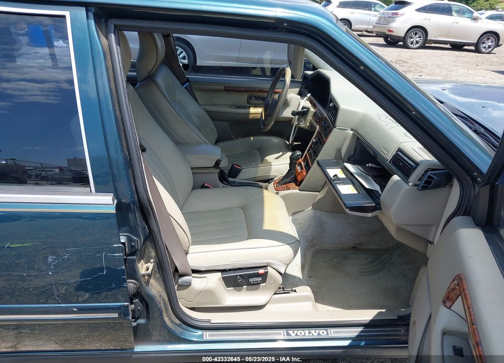 1998 VOLVO S90 VIN: YV1KS9605W1128293
