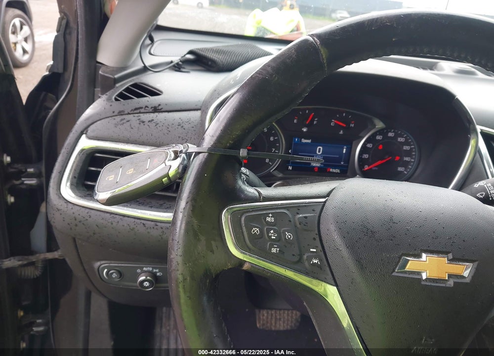 2019 CHEVROLET EQUINOX VIN: 2GNAXJEV8K6223401