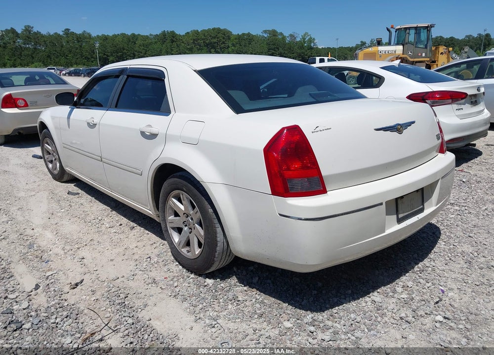 2006 CHRYSLER 300 TOURING VIN: 2C3KA53GX6H357626