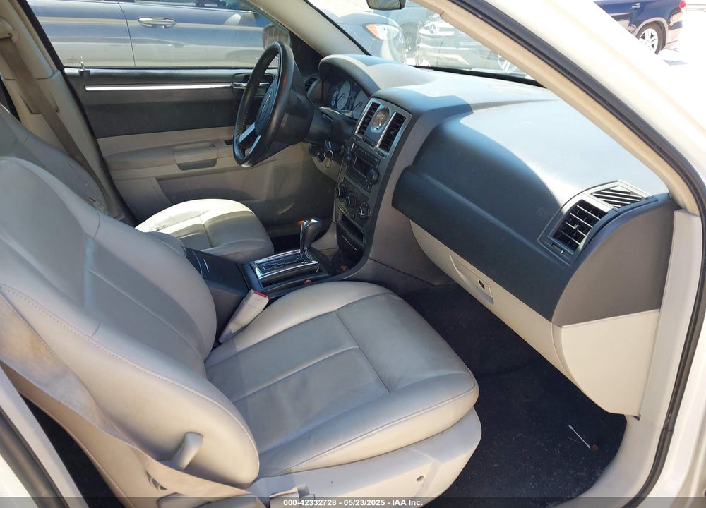 2006 CHRYSLER 300 TOURING VIN: 2C3KA53GX6H357626