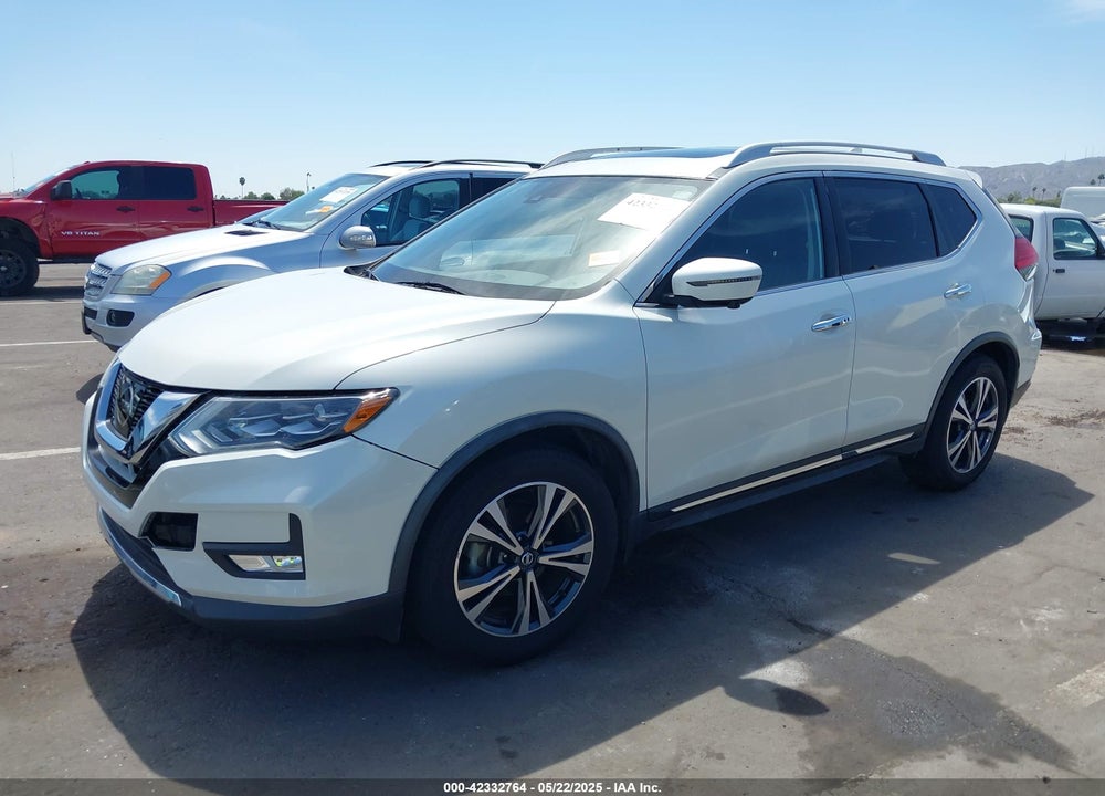 2017 NISSAN ROGUE SL VIN: JN8AT2MT5HW404789