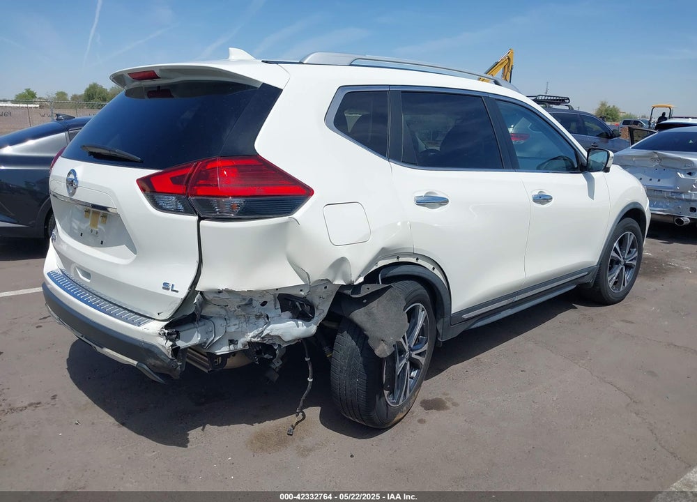 2017 NISSAN ROGUE SL VIN: JN8AT2MT5HW404789