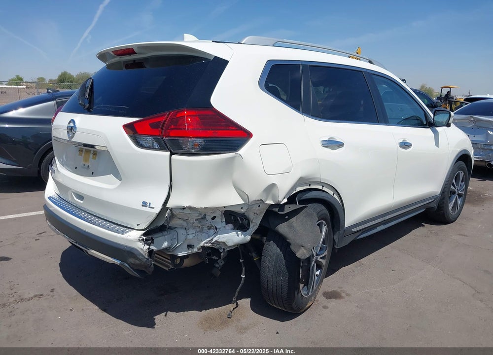 2017 NISSAN ROGUE SL VIN: JN8AT2MT5HW404789