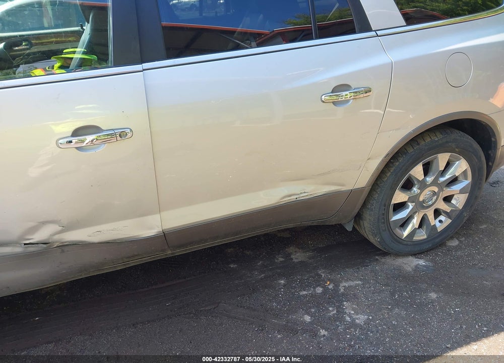 2011 BUICK ENCLAVE VIN: 5GAKVCEDXBJ410648
