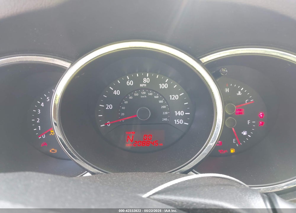 2012 KIA SORENTO LX VIN: 5XYKT3A64CG306170