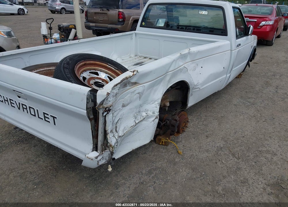 1984 GMC S TRUCK S15 VIN: 1GTCS14B7E0506649