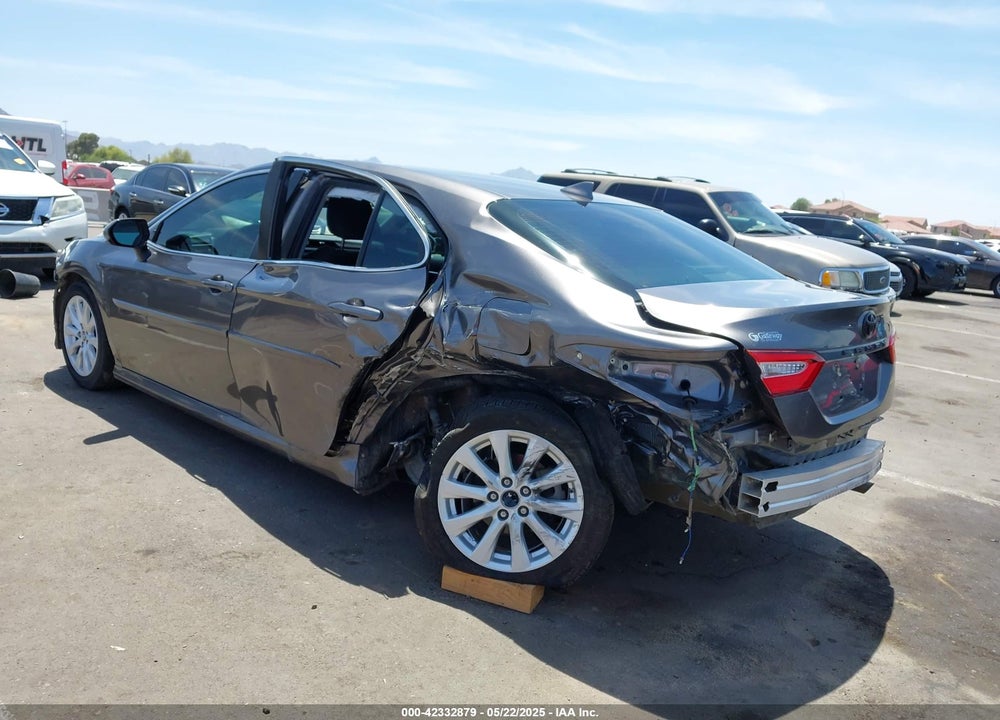 2019 TOYOTA CAMRY VIN: 4T1B11HK4KU781985
