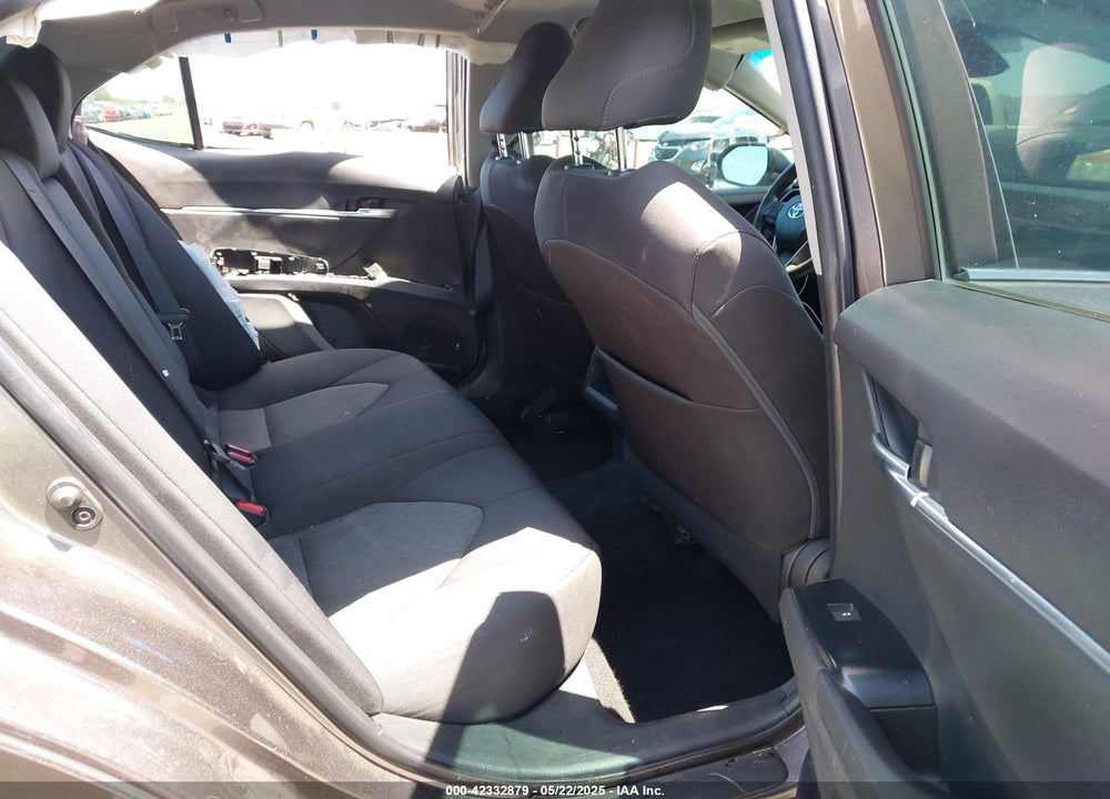 2019 TOYOTA CAMRY VIN: 4T1B11HK4KU781985