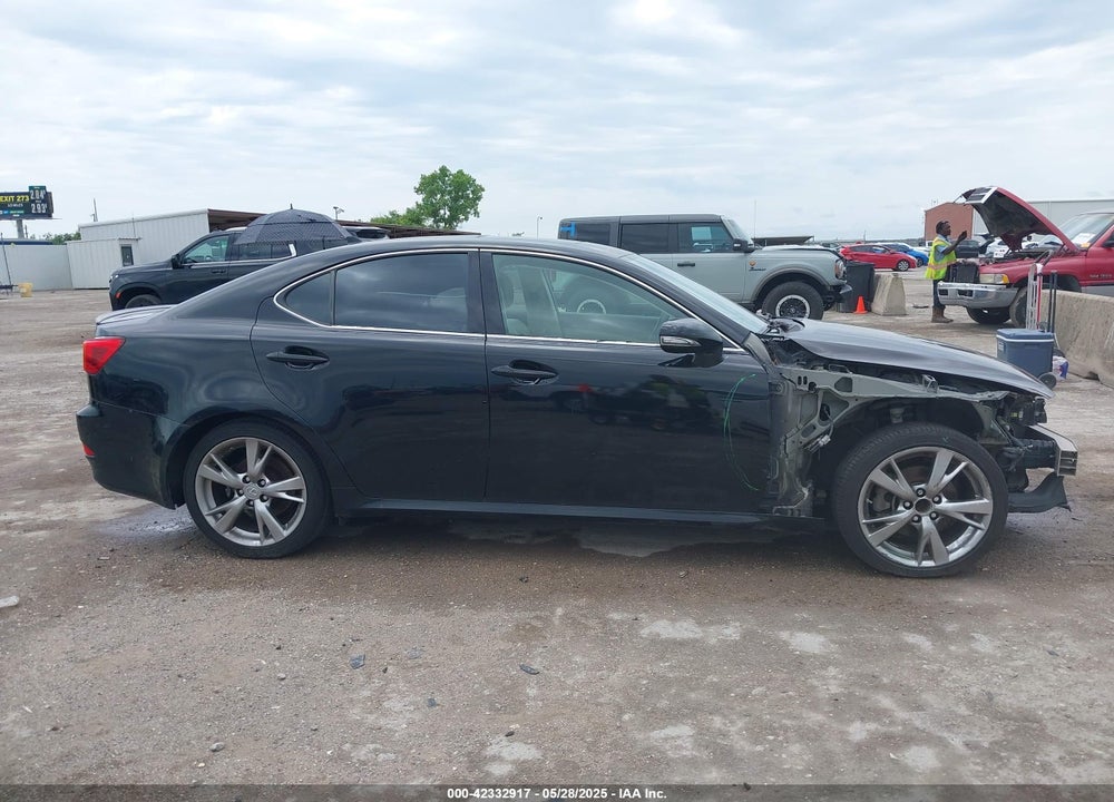 2009 LEXUS IS VIN: JTHBK262495089030