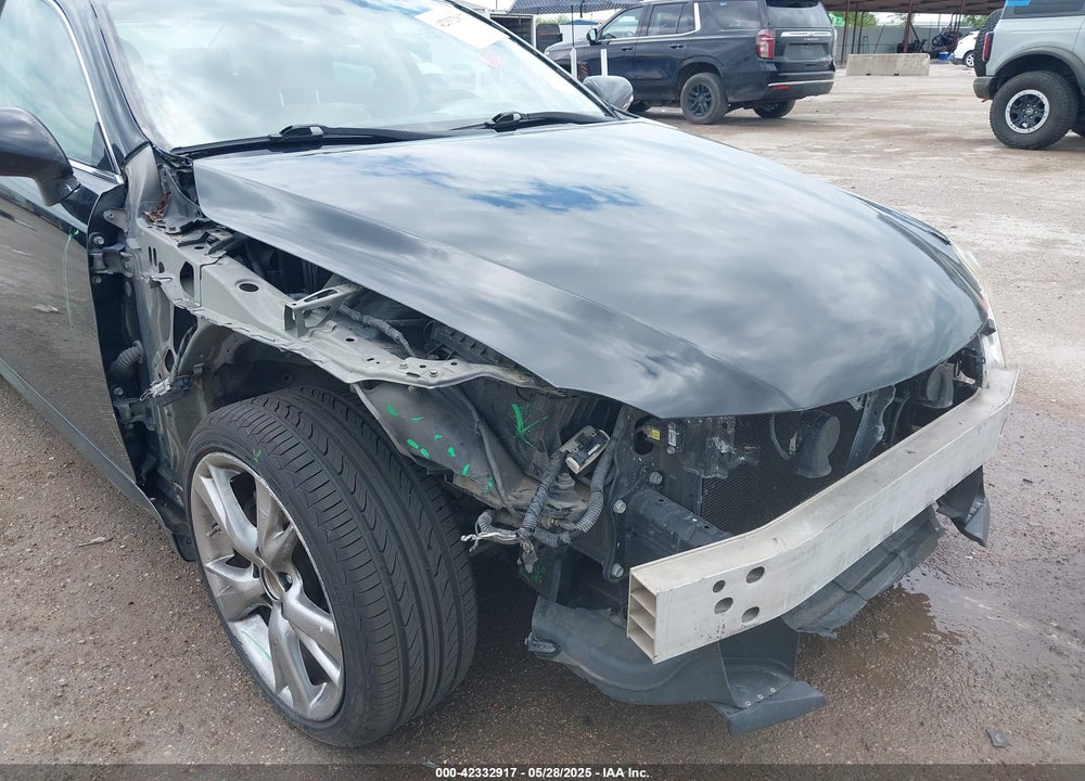 2009 LEXUS IS VIN: JTHBK262495089030