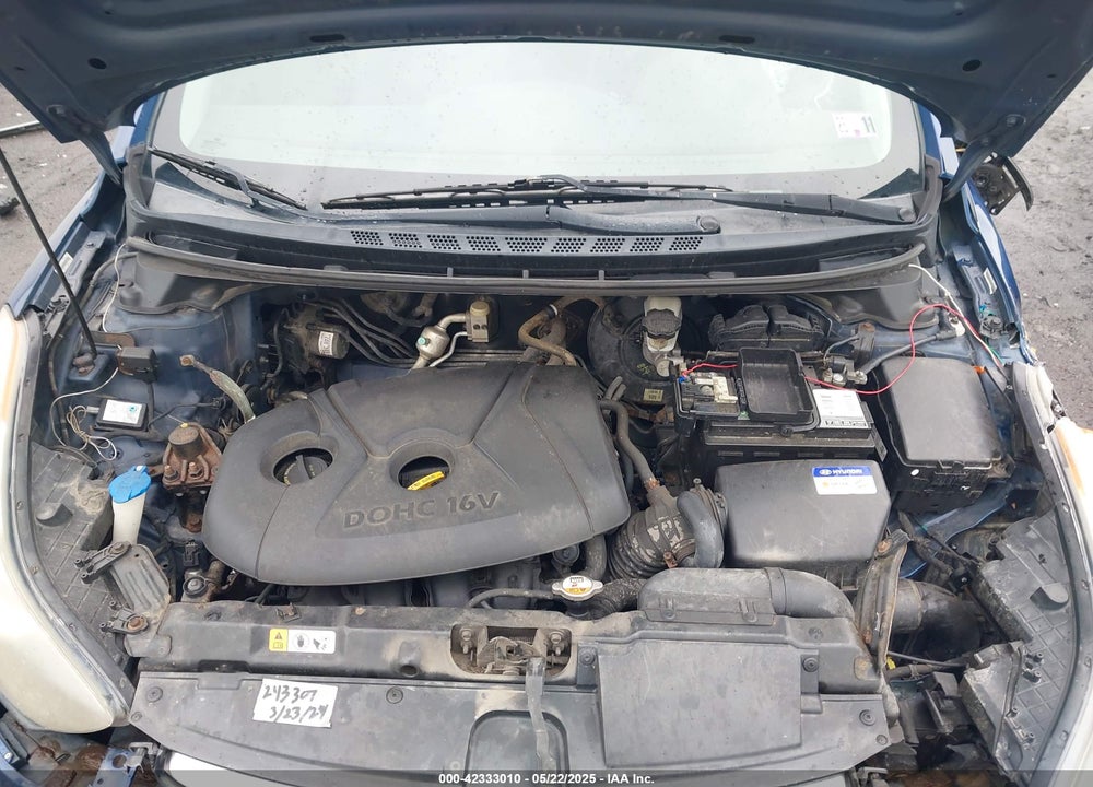 2013 HYUNDAI ELANTRA VIN: KMHDH4AE8DU758688