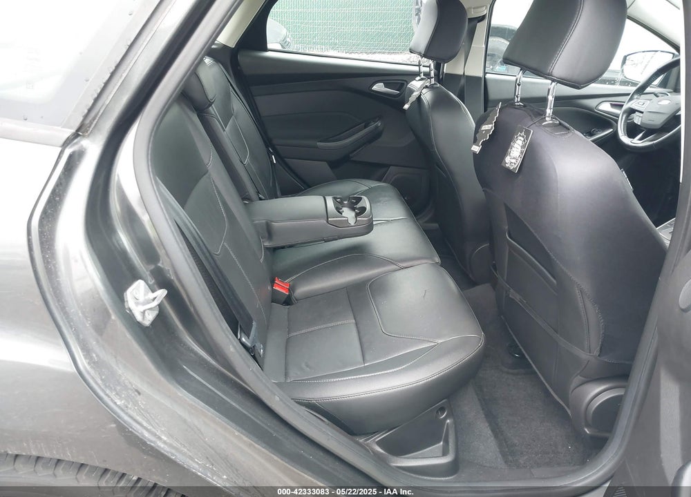 2016 FORD FOCUS VIN: 1FADP3K29GL370942