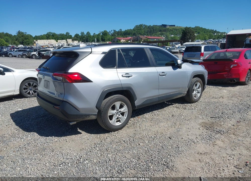 2019 TOYOTA RAV4 XLE VIN: JTMW1RFV0KD008769